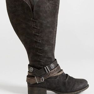 Maurices Wide Calf Boots Size 8.5